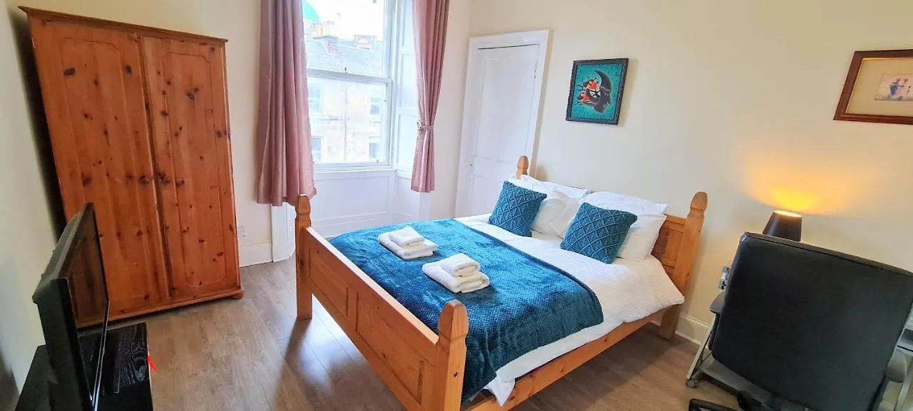게스트하우스 Spacious Ensuite Rooms In Edinburgh City Centre - Five Star Amenities - Excellent Location