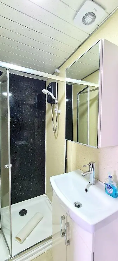 Spacious Ensuite Rooms In Edinburgh City Centre - Five Star Amenities - Excellent Location Birleşik Krallık